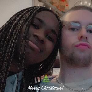 Meet your Posher, Carla